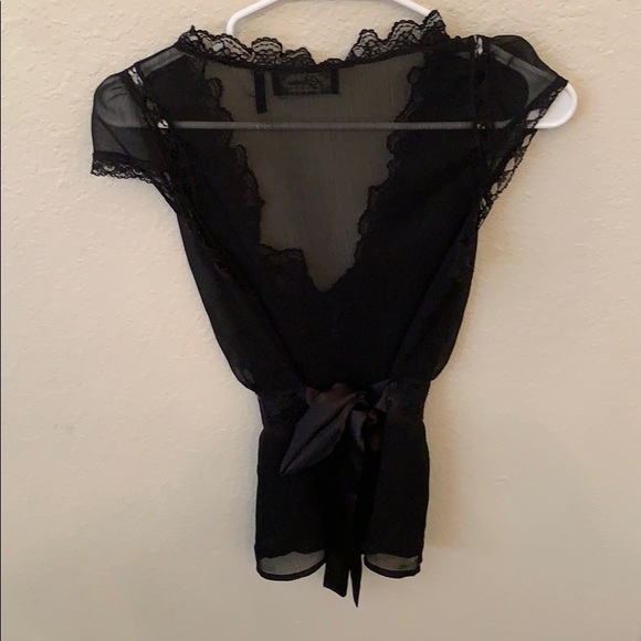 Guess blouse - Picture 2 of 3